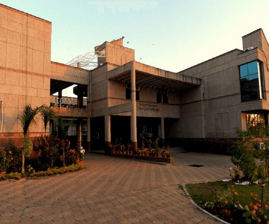 Indian Institute of Information Technology Design and Manufacturing - [IIITDM]